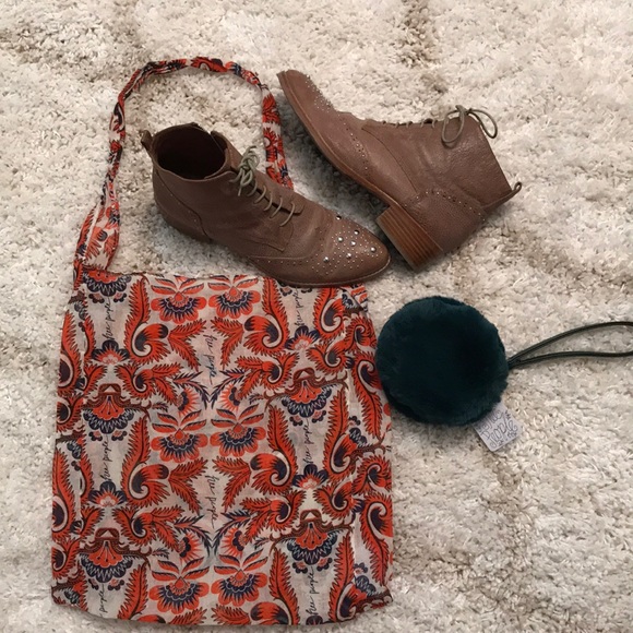 Free People Handbags - Free People “Ear Muff” Puff Small Fuzzy Wristlet